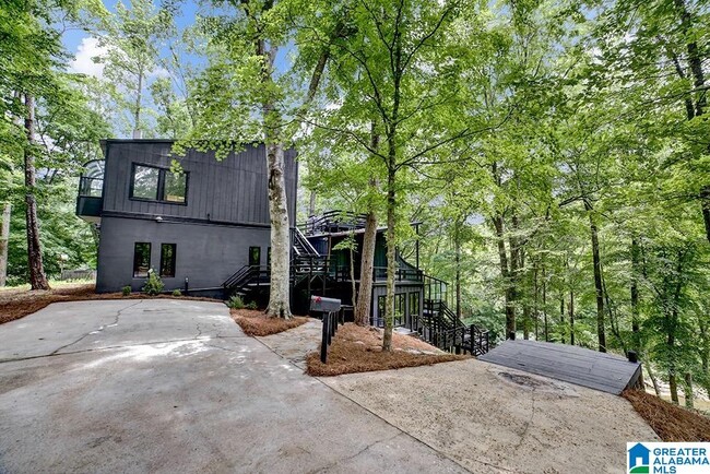 Building Photo - 2409 Cahaba River Estates