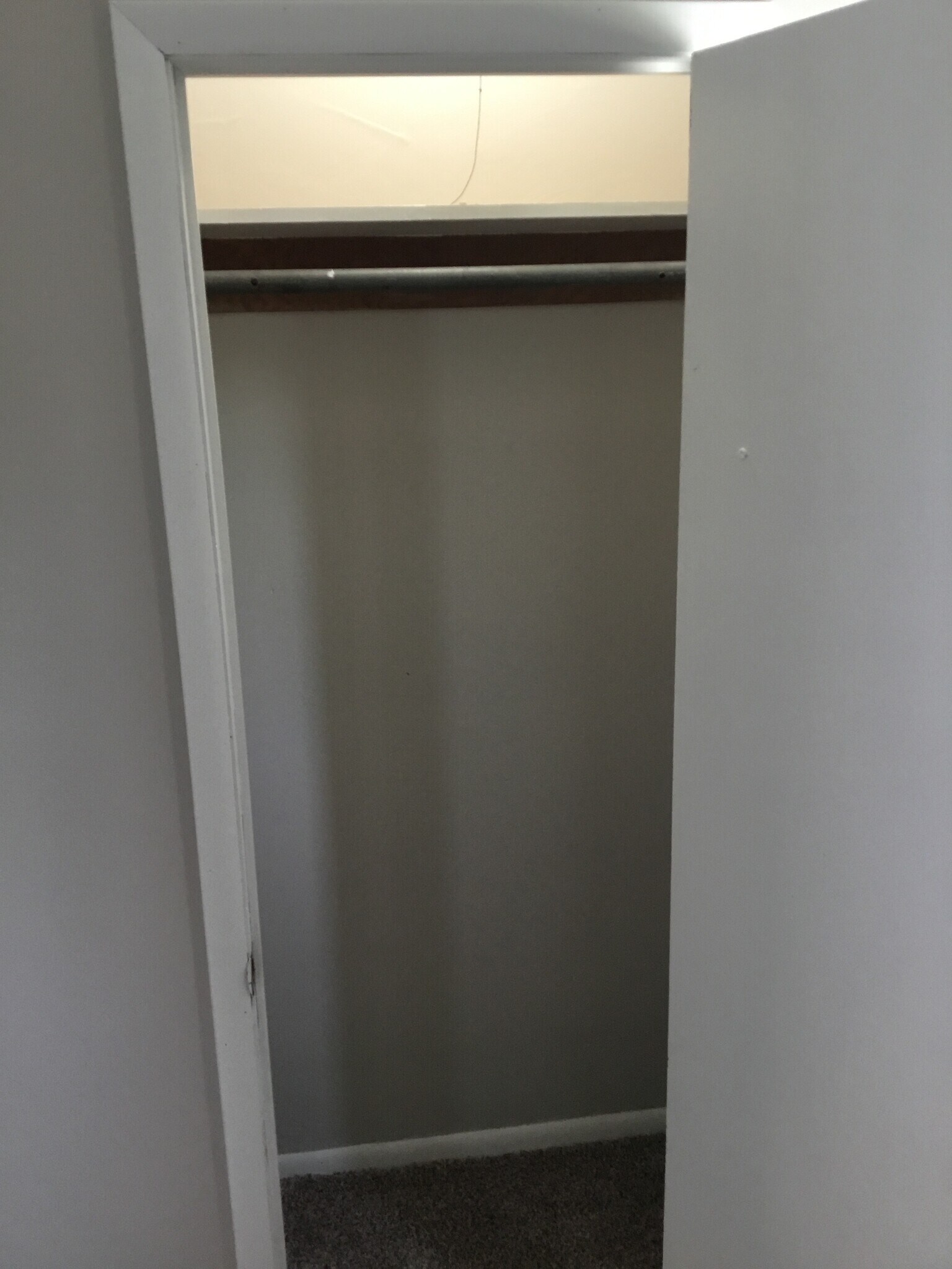 Building Photo - 1204 E 10th St