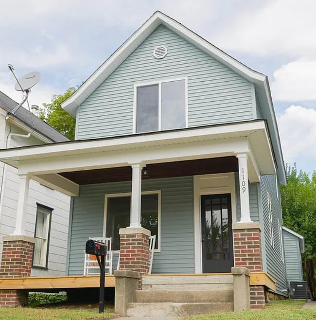 Building Photo - 1109 Avenue G