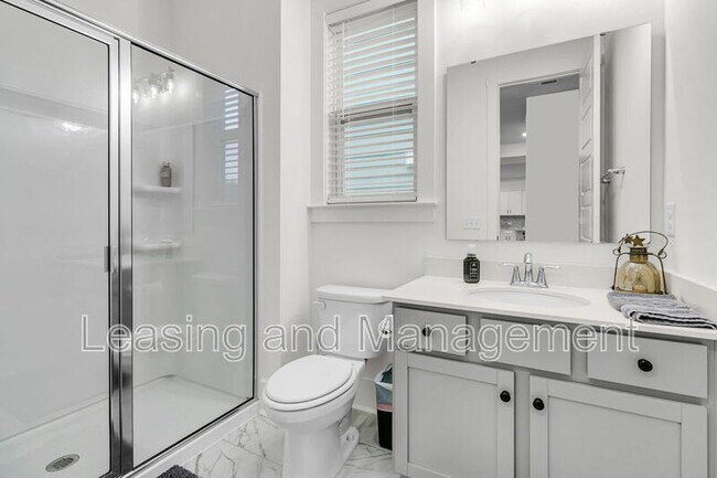Building Photo - 245 Summer Tanager Dr