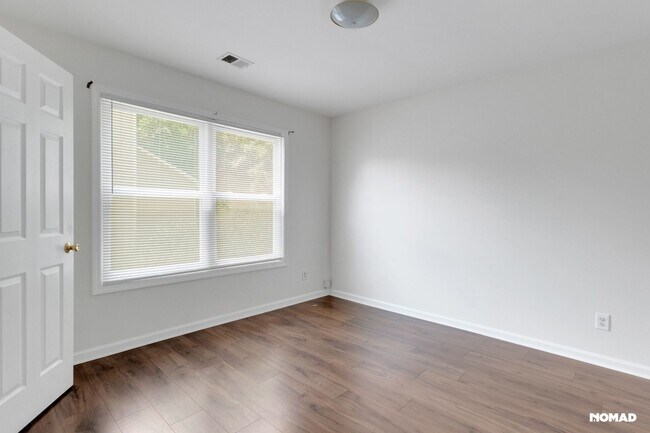 Building Photo - Charming 3BR House in Roswell