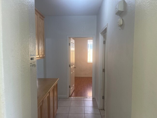 Building Photo - Ideal 4br/2ba single story with chefs kitchen