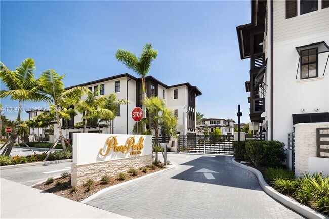 Building Photo - 7504 SW 100th St
