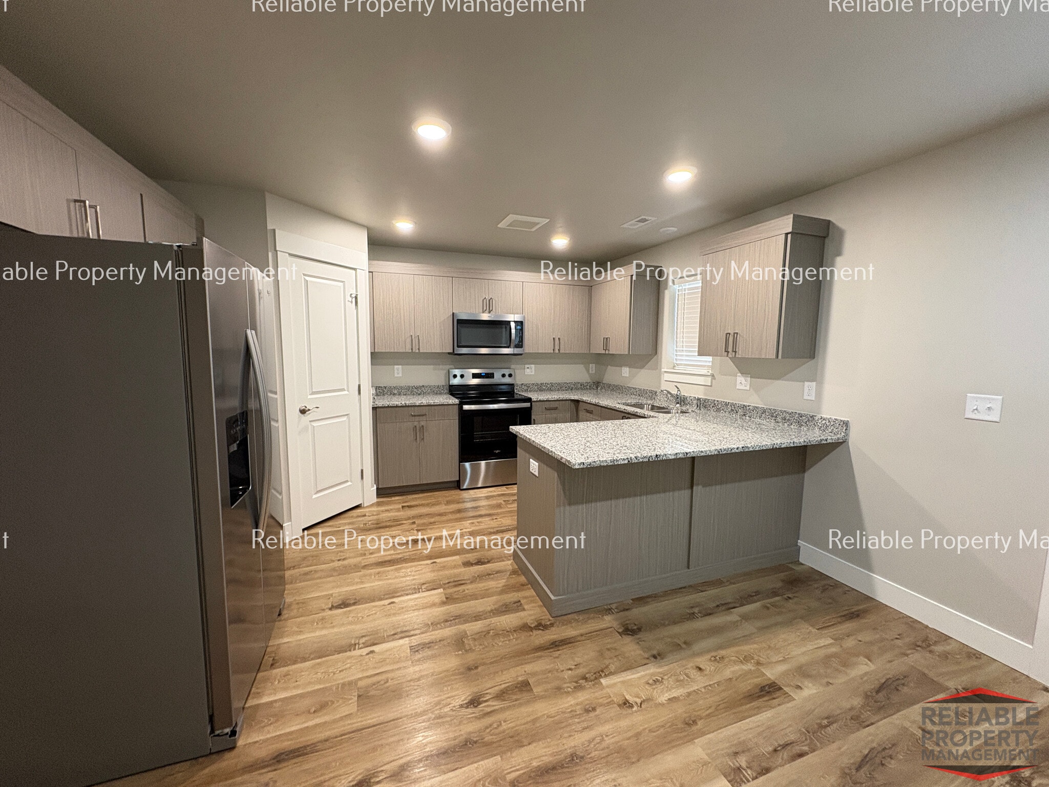 Building Photo - 2015 Lawrence Ln