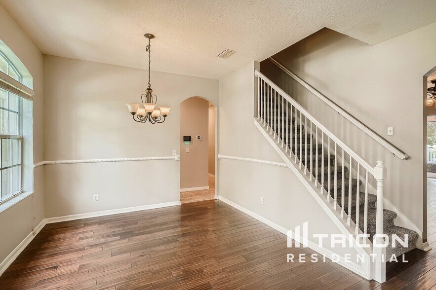 Building Photo - 11767 Summer Springs Dr