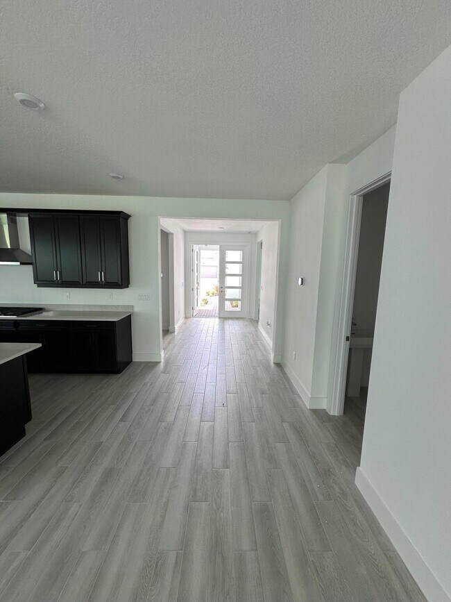 Building Photo - 12166 Viridian Blvd