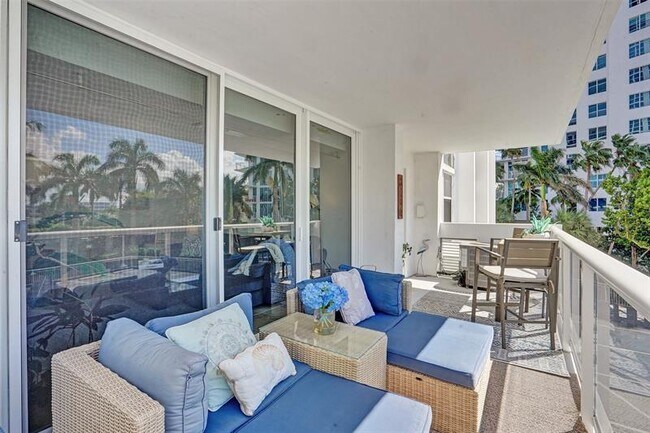 Building Photo - 2841 N Ocean Blvd