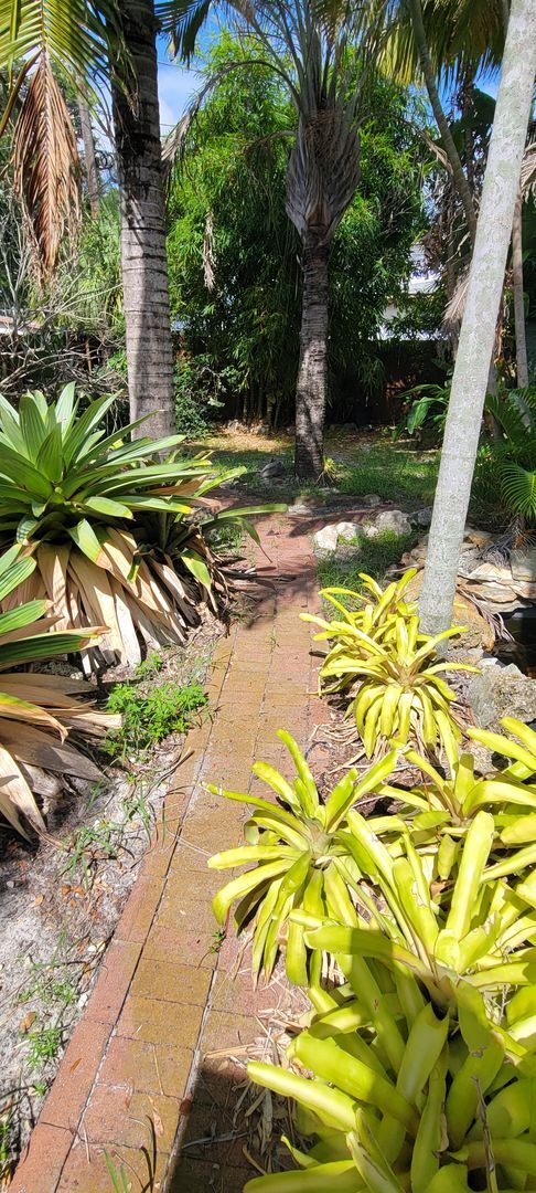 Building Photo - 2 BEDROOM 2 BATH HOME -ST. PETERSBURG - MO...