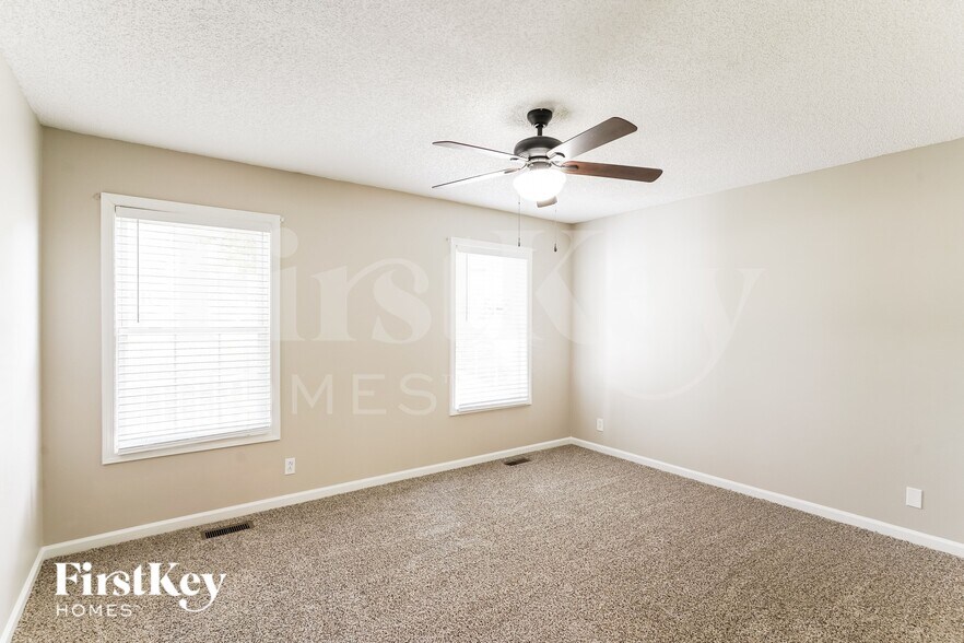 Building Photo - 2675 Elkmont Dr