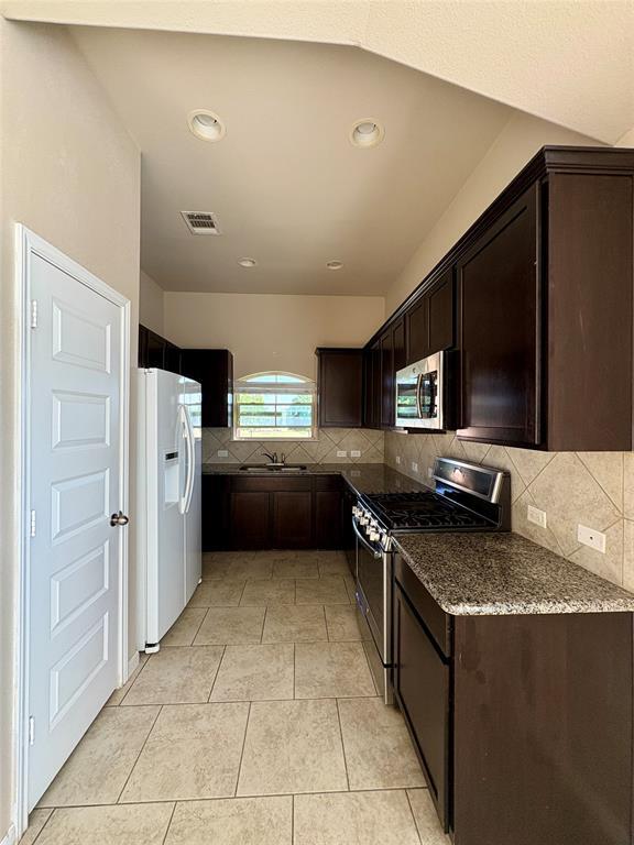 Building Photo - 713 Winnsboro Cove