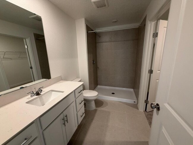 Building Photo - 2155 Lone Oak Ln