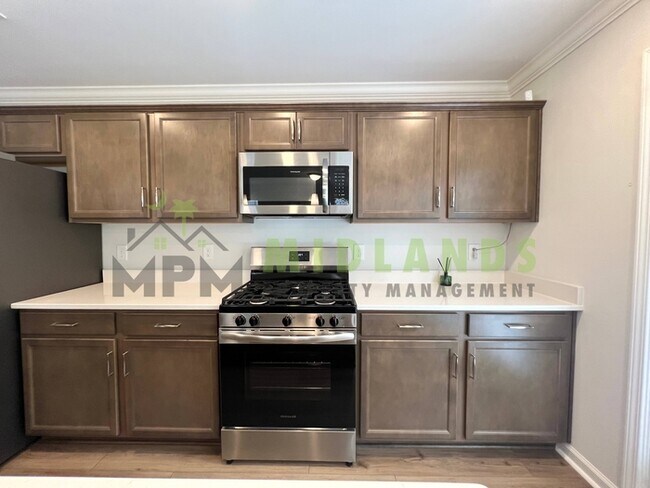 Building Photo - 333 Canary Grass Ct