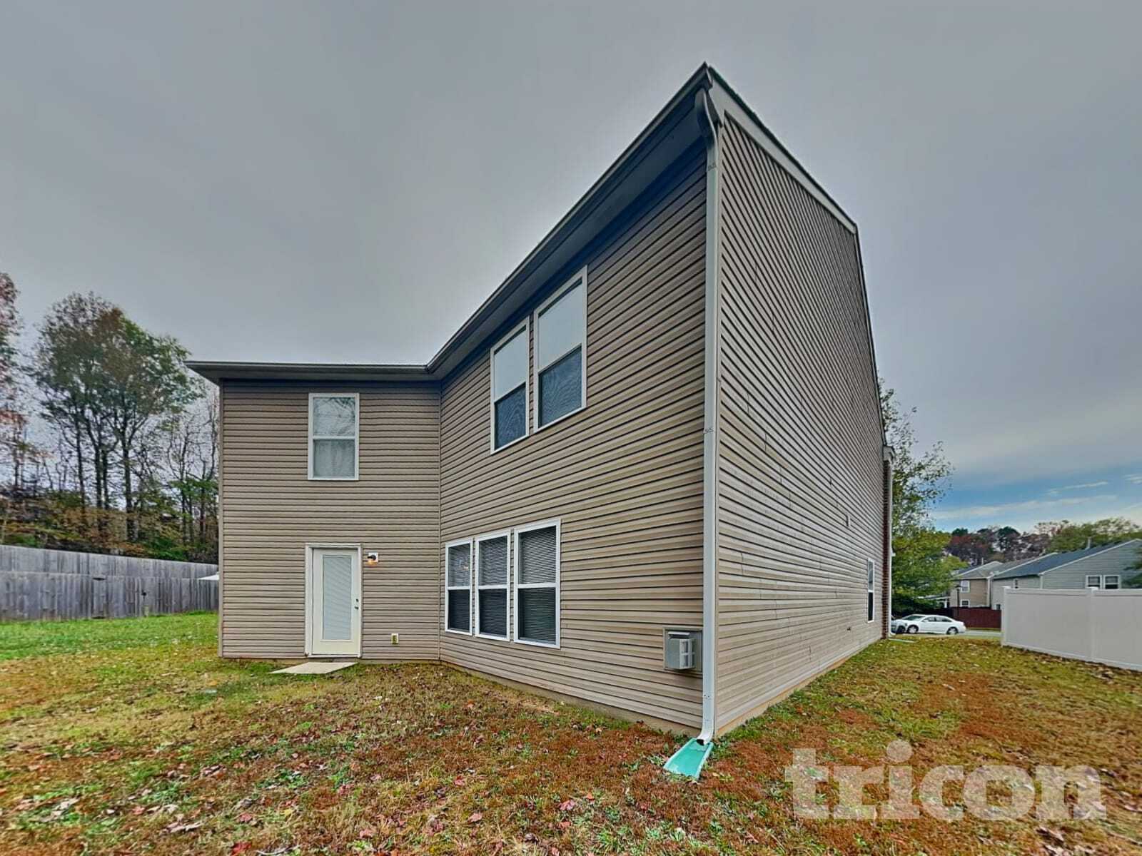 Building Photo - 6210 Robur Ct