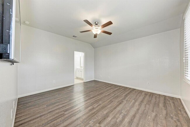 Building Photo - 13812 Nelson Houser St
