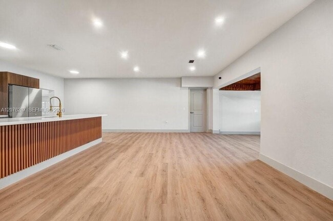 Building Photo - 450 NW 140th St