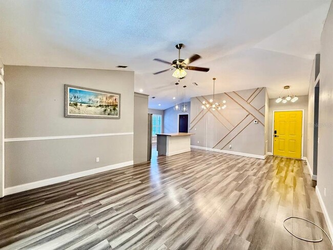 Building Photo - 8711 Busch Oaks St