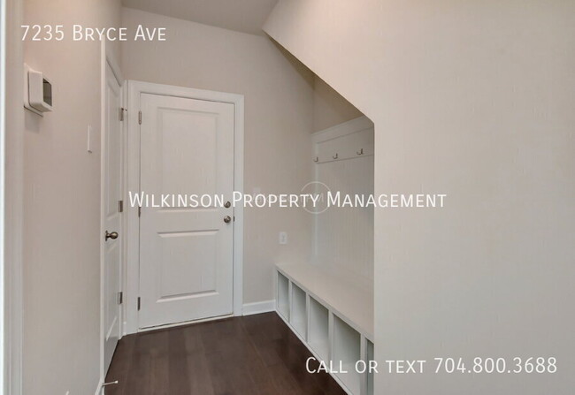 Building Photo - 7235 Bryce Ave