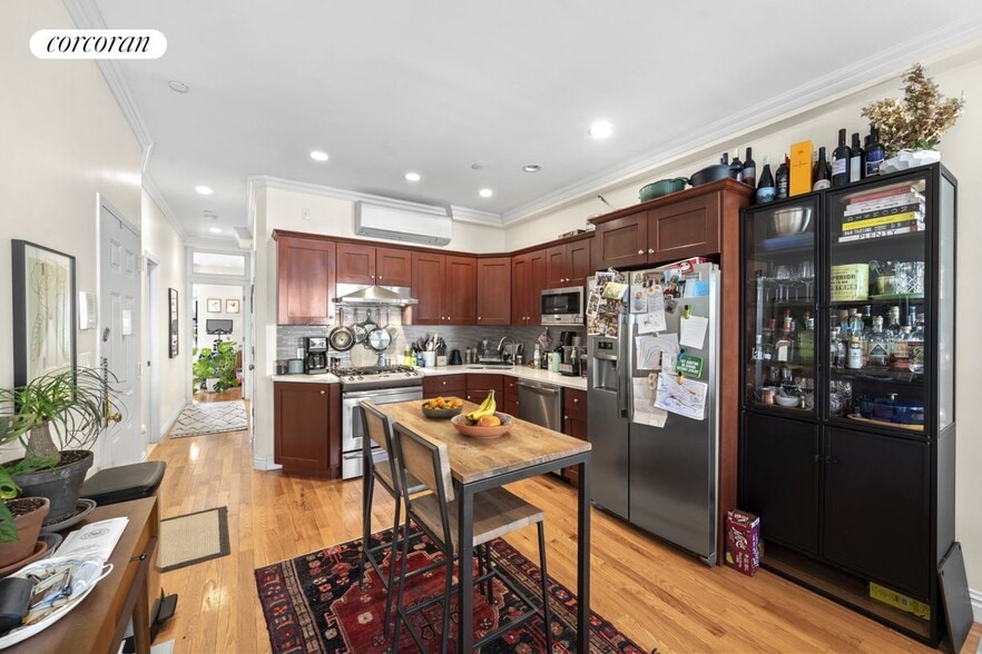 Building Photo - 272 Dean St