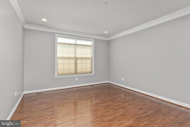 Building Photo - 15305 Sweetbay St