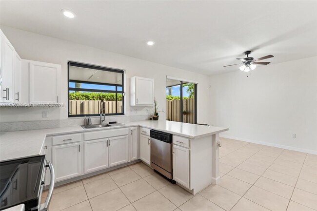 Building Photo - 11416 SW 254th St