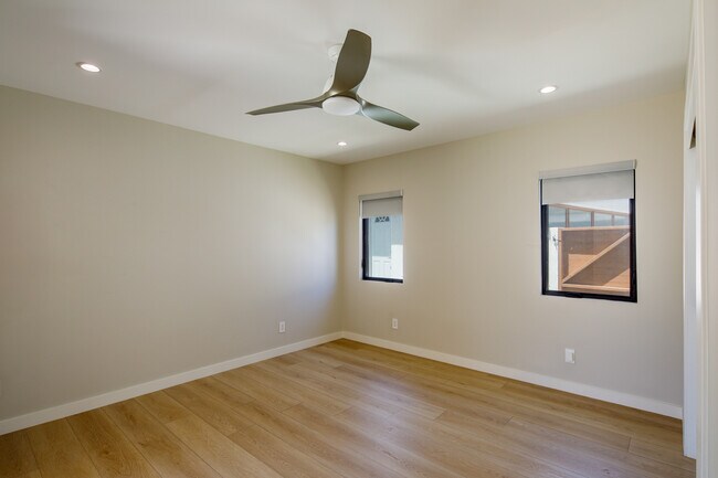 Building Photo - 412 Cll De Aragon