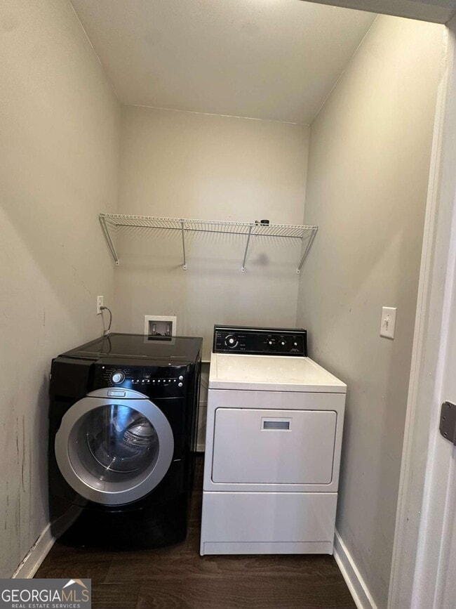 Building Photo - 1536 Montreat Ave SW