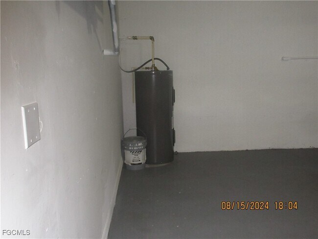 Building Photo - 459 NE 3rd Ave