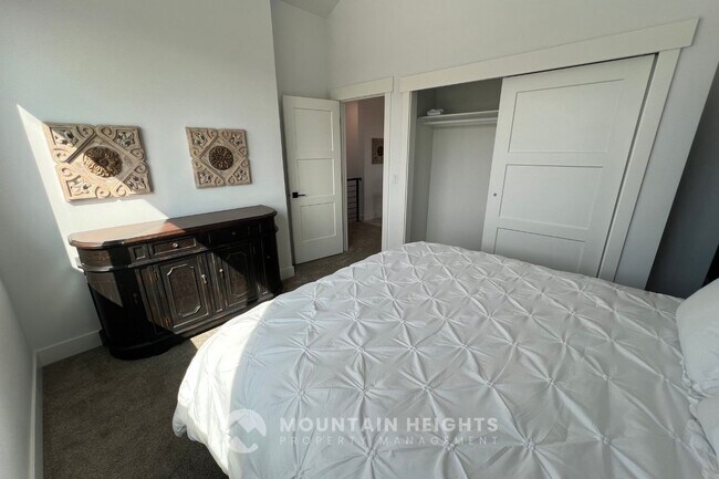 Building Photo - 6552 Timber Ranch Dr