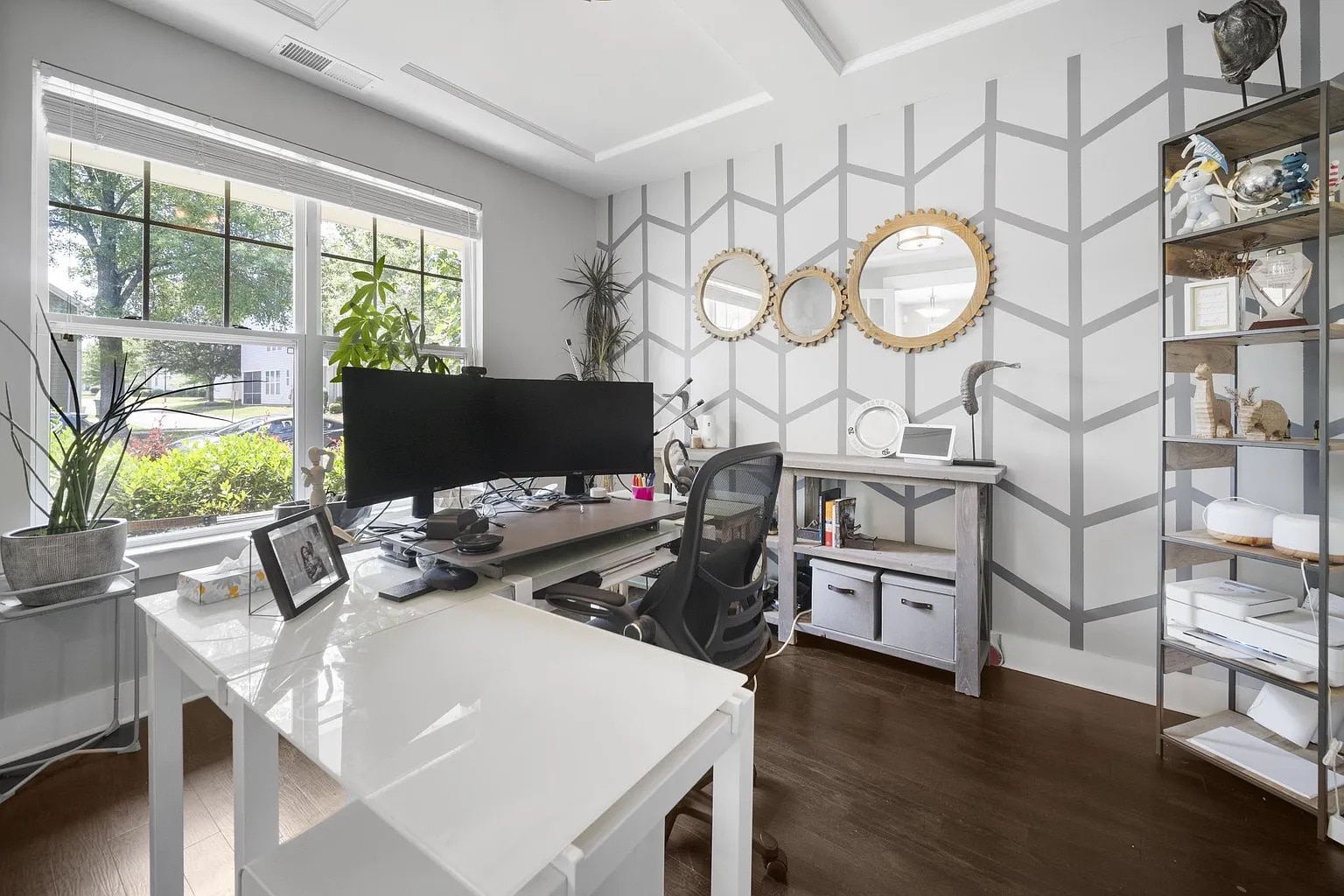 Building Photo - Room in House on Double Oaks Rd