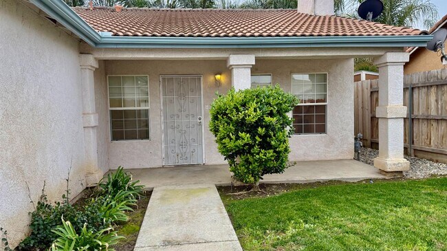 Building Photo - 945 Don Medico Dr