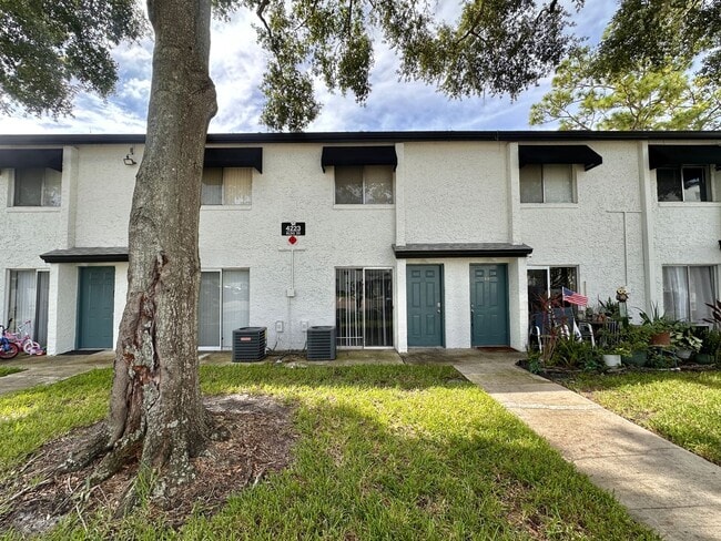 Building Photo - $1,199 |1 bedroom 1.5 bath town home style...