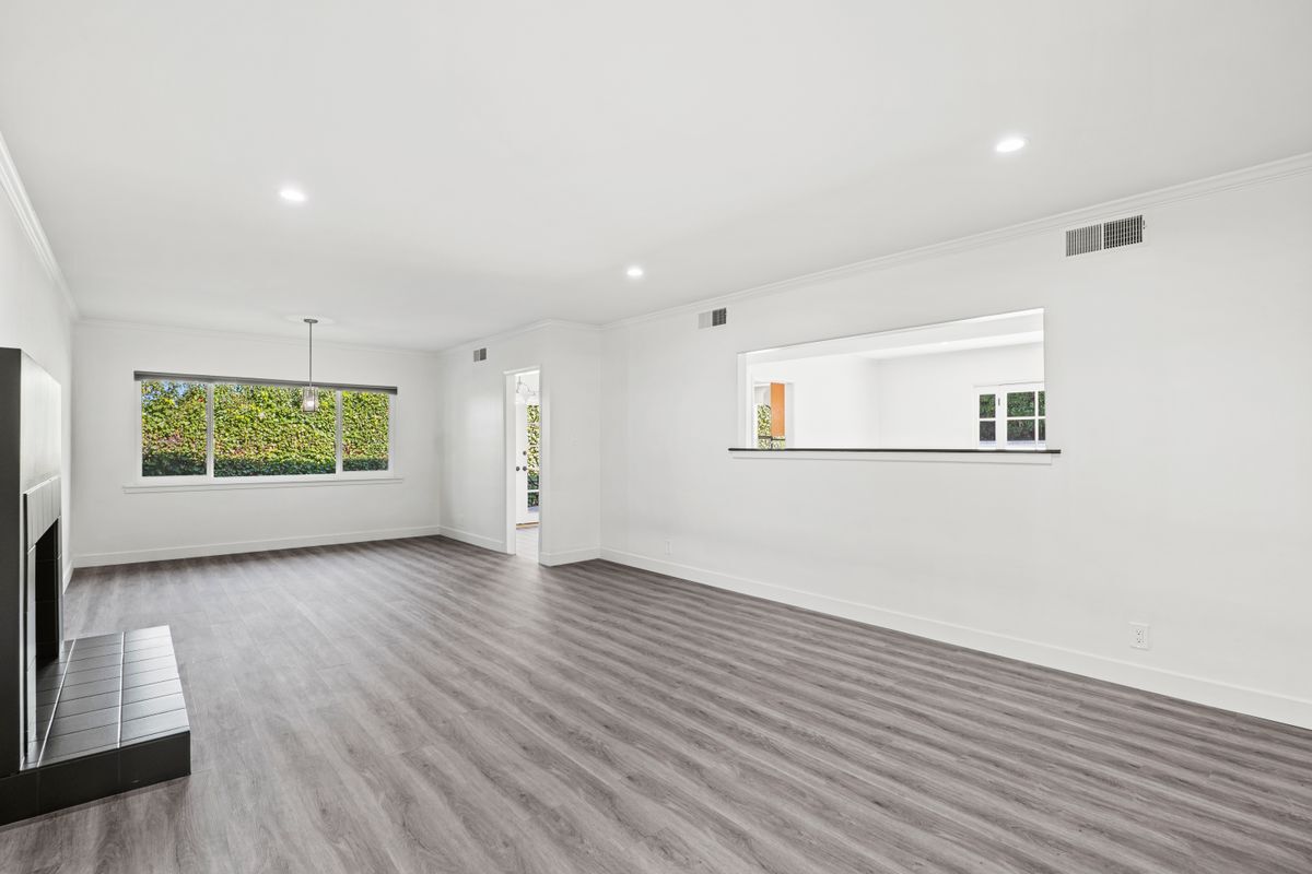 Building Photo - 3454 Green Vista Dr