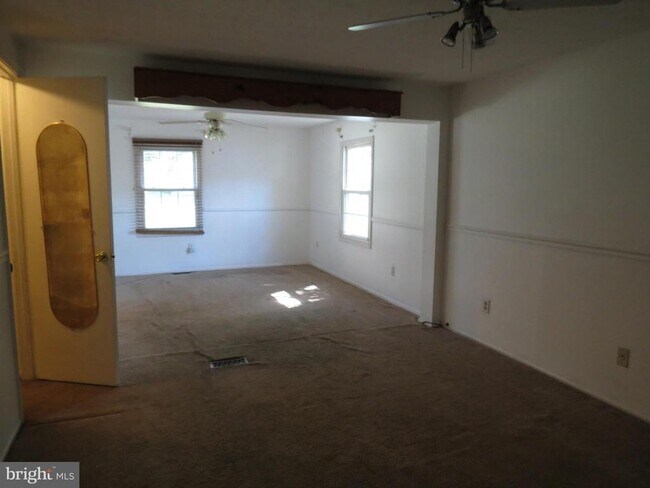 Building Photo - 1513 Wampanoag Dr