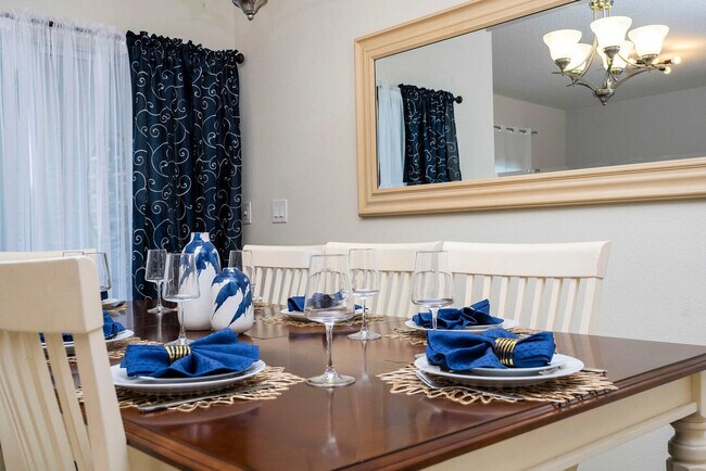 Building Photo - 3153 Pequod Pl