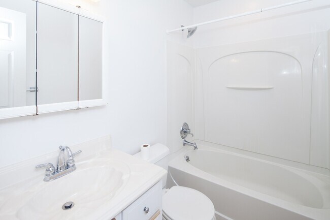 Building Photo - Todd Estates Home near UofD - COMING SOON