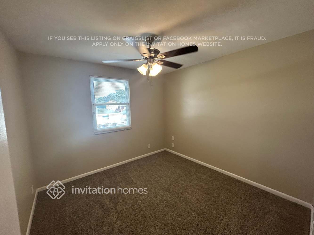 Building Photo - 1705 Village Ct