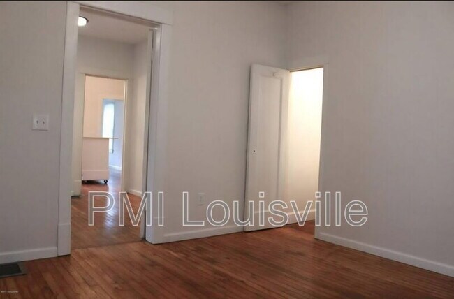 Building Photo - 1225 Lillian Ave