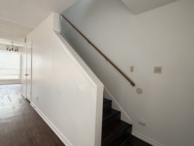 Building Photo - 9824 Ardash Ln