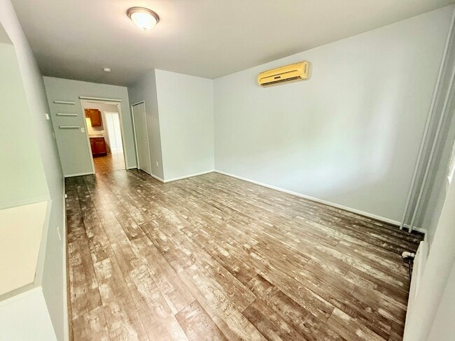 Primary Photo - 145 Spring Valley Rd