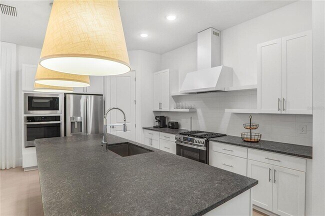 Building Photo - 15567 Gentle Rain Dr