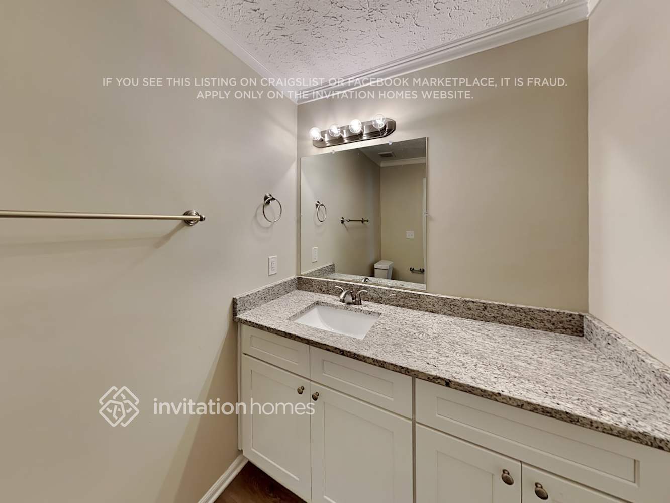 Building Photo - 4030 Leicester Dr NE