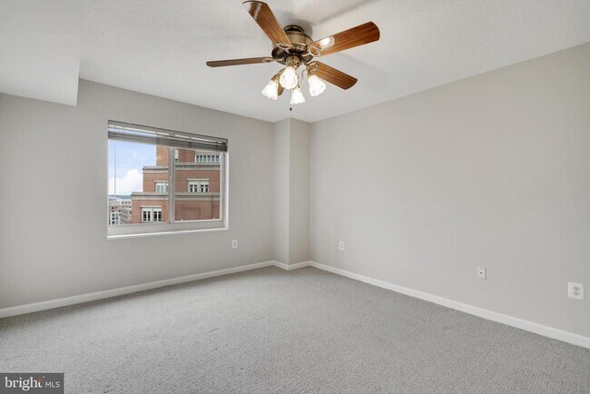 Building Photo - 2181 Jamieson Ave