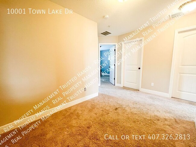 Building Photo - Spacious 3 Bedroom, 4 Bathroom Townhome fo...