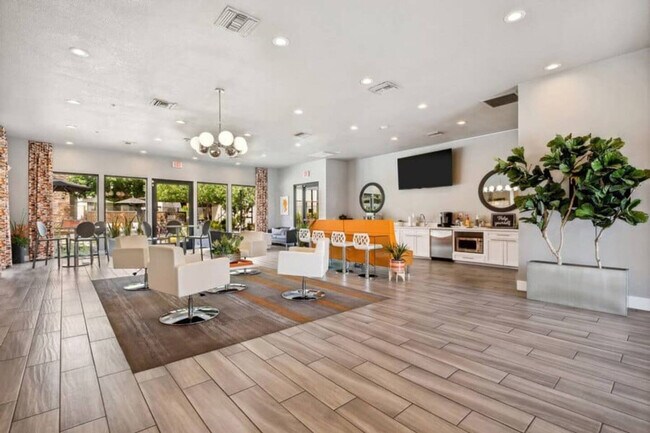 Building Photo - 15164 N 140th Dr