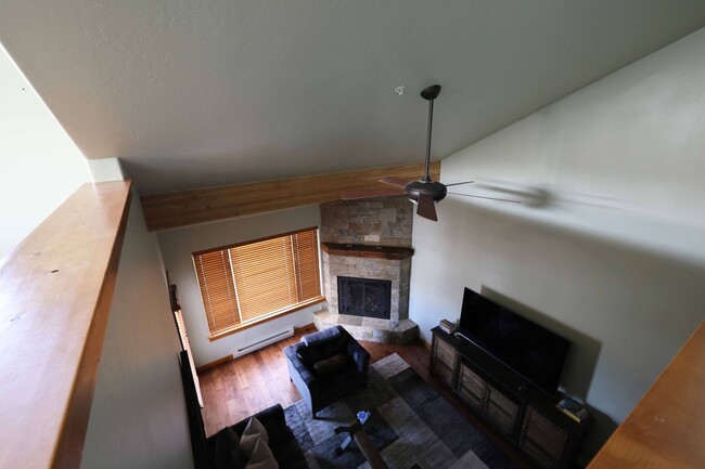 Building Photo - Big Sky 3 Bed 3 Bath Condo