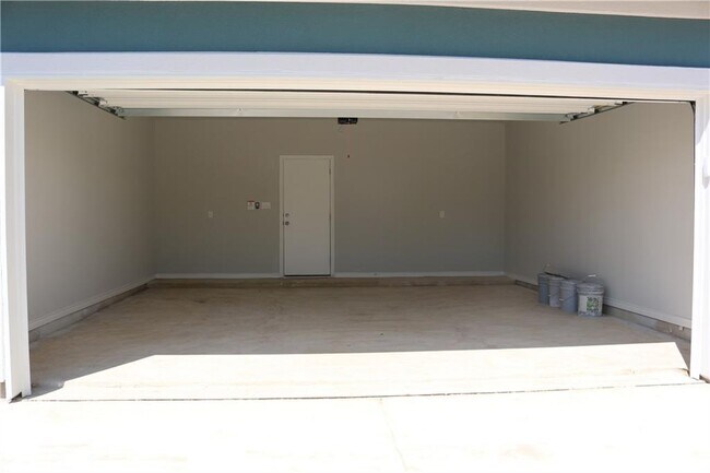 Building Photo - 1124 Oak Chase Wy