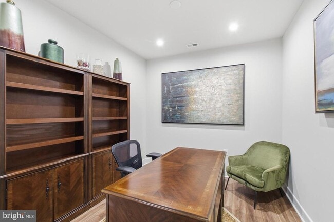 Building Photo - 100 St Ives Pl