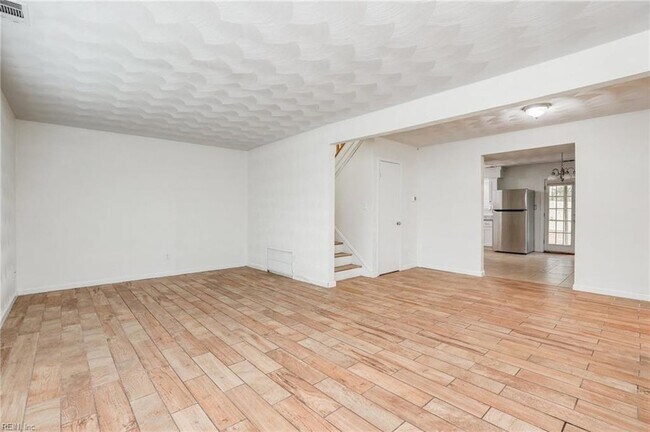 Building Photo - 3257 Yorkborough Way