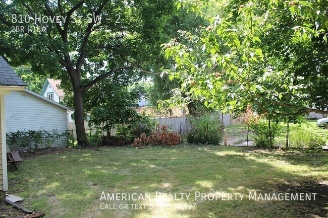 Building Photo - 810 Hovey St SW