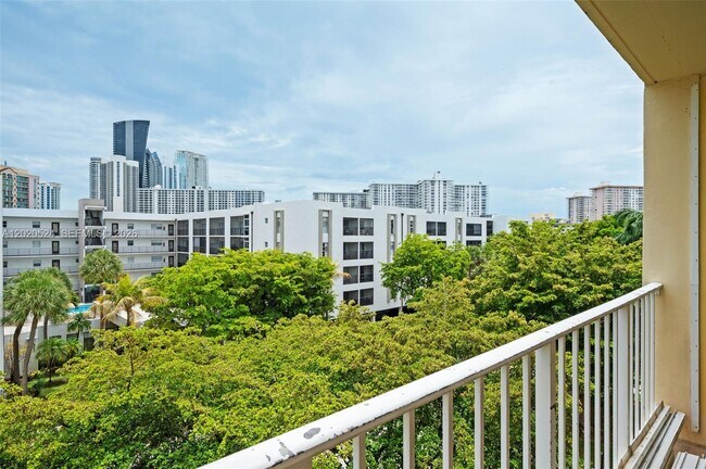 Building Photo - 200 178th Dr